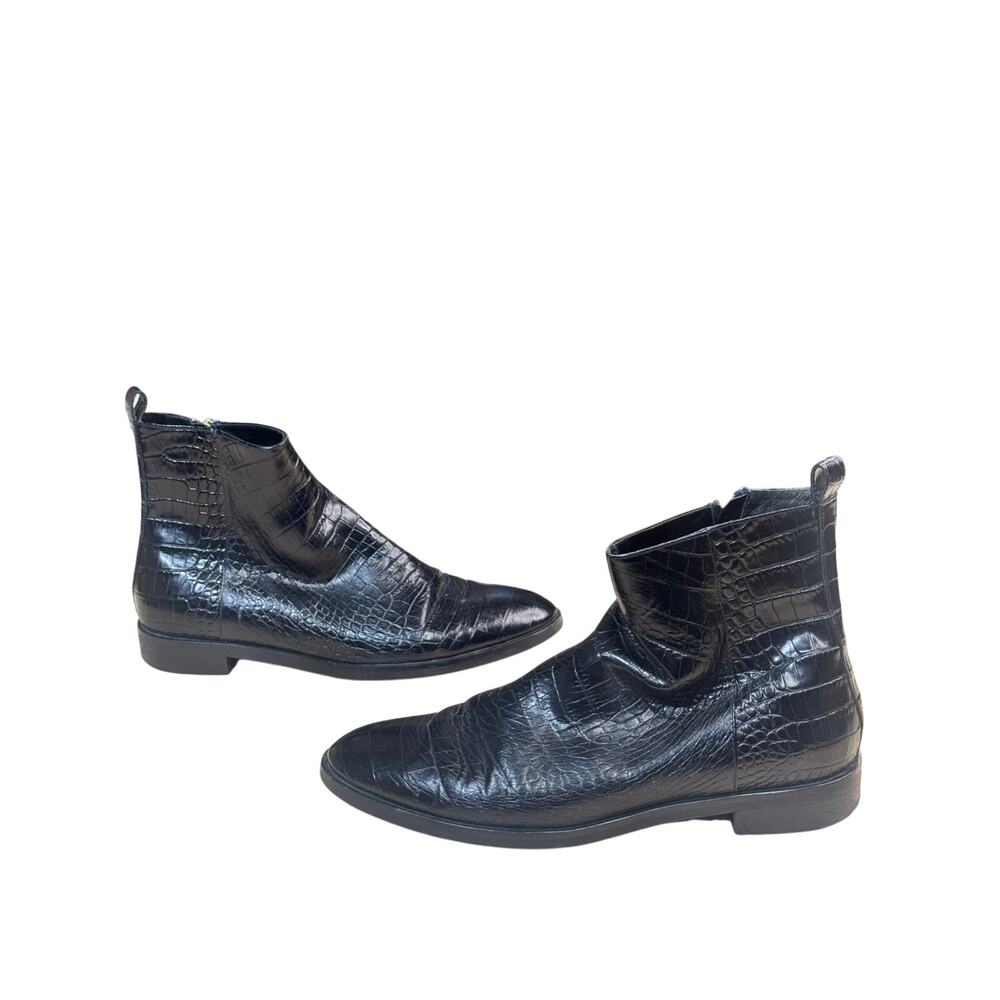 Club Monaco Trycia Black Leather Embossed Ankle Boots size 40 euro